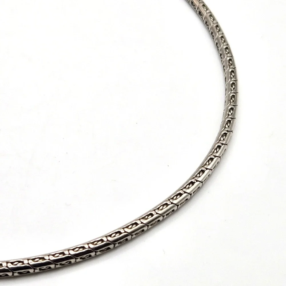 Silver Tone Semi-Flex Byzantine Style Chain Collar Necklace Textured Link Choker